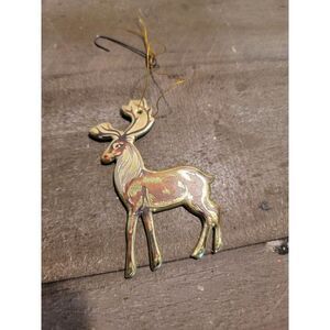 Buck deer animal xmas snow ornament